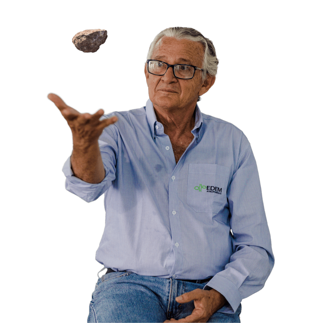 luiz vessani jogando minerio presidente minde